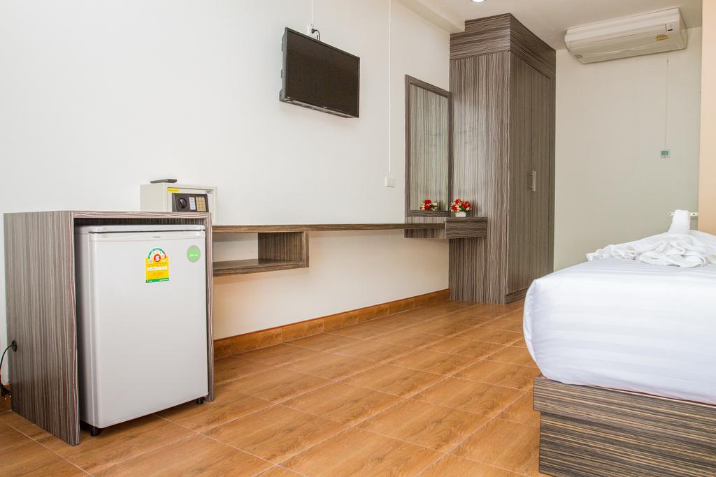 Hanuman Residence Phuket Bagian luar foto